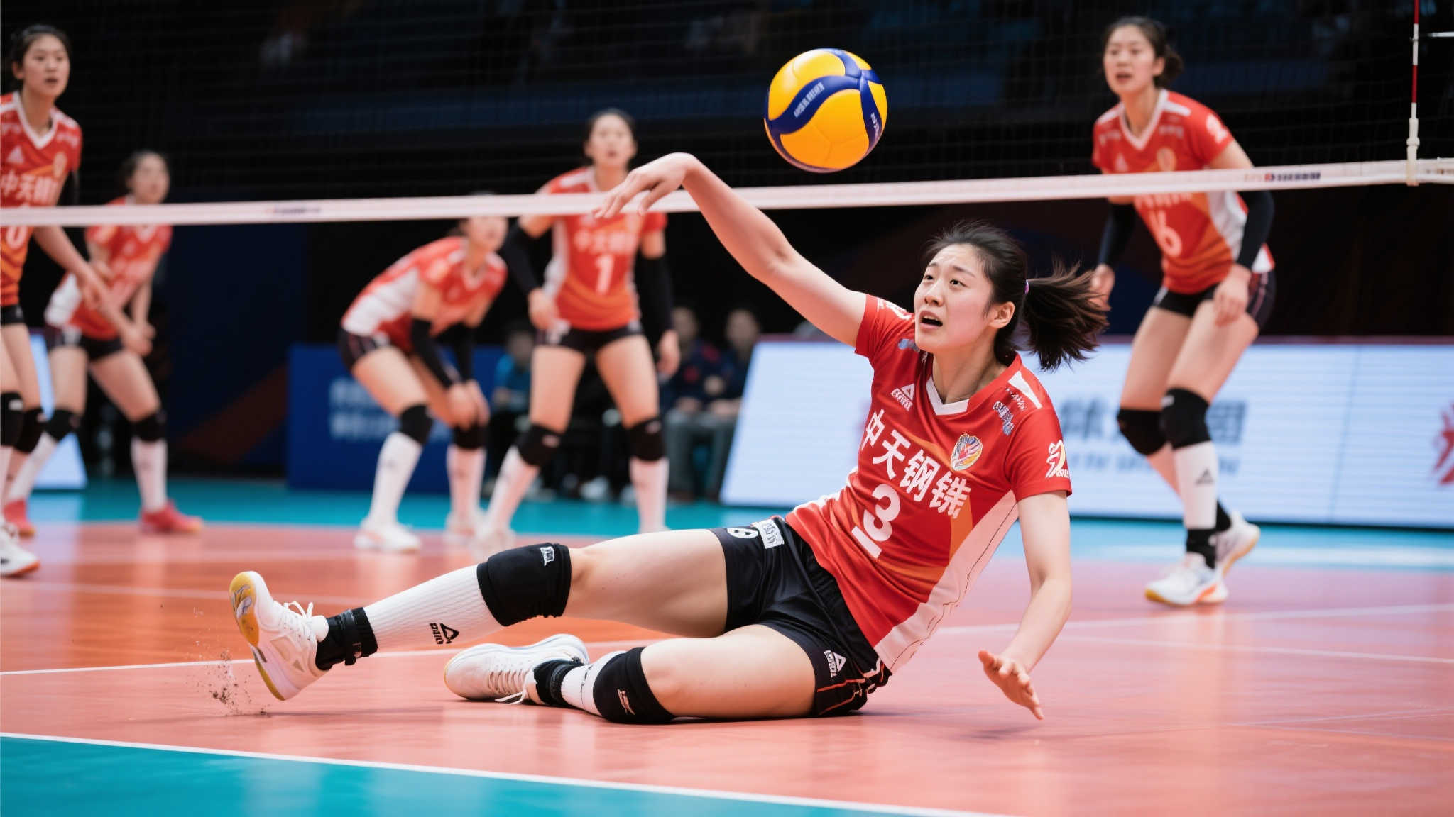 吴梦洁崴脚摔倒，赵指导神情从乐观转为困惑